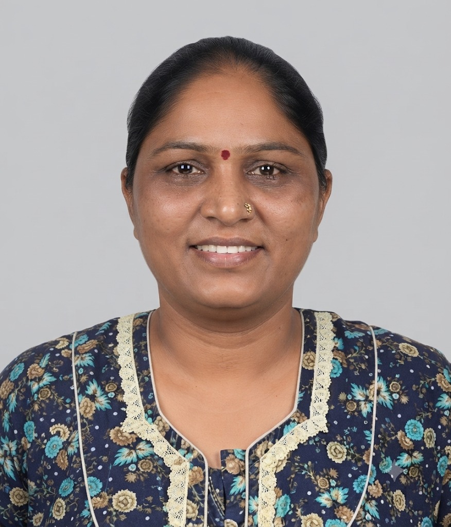 Goda Dhade - Part time Cleaner and Cook in Bandra East in Mumbai